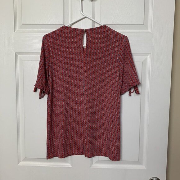 Banana Republic Top Women’s Small Red Gray Black Pattern Short Sleeve - Picture 4 of 7